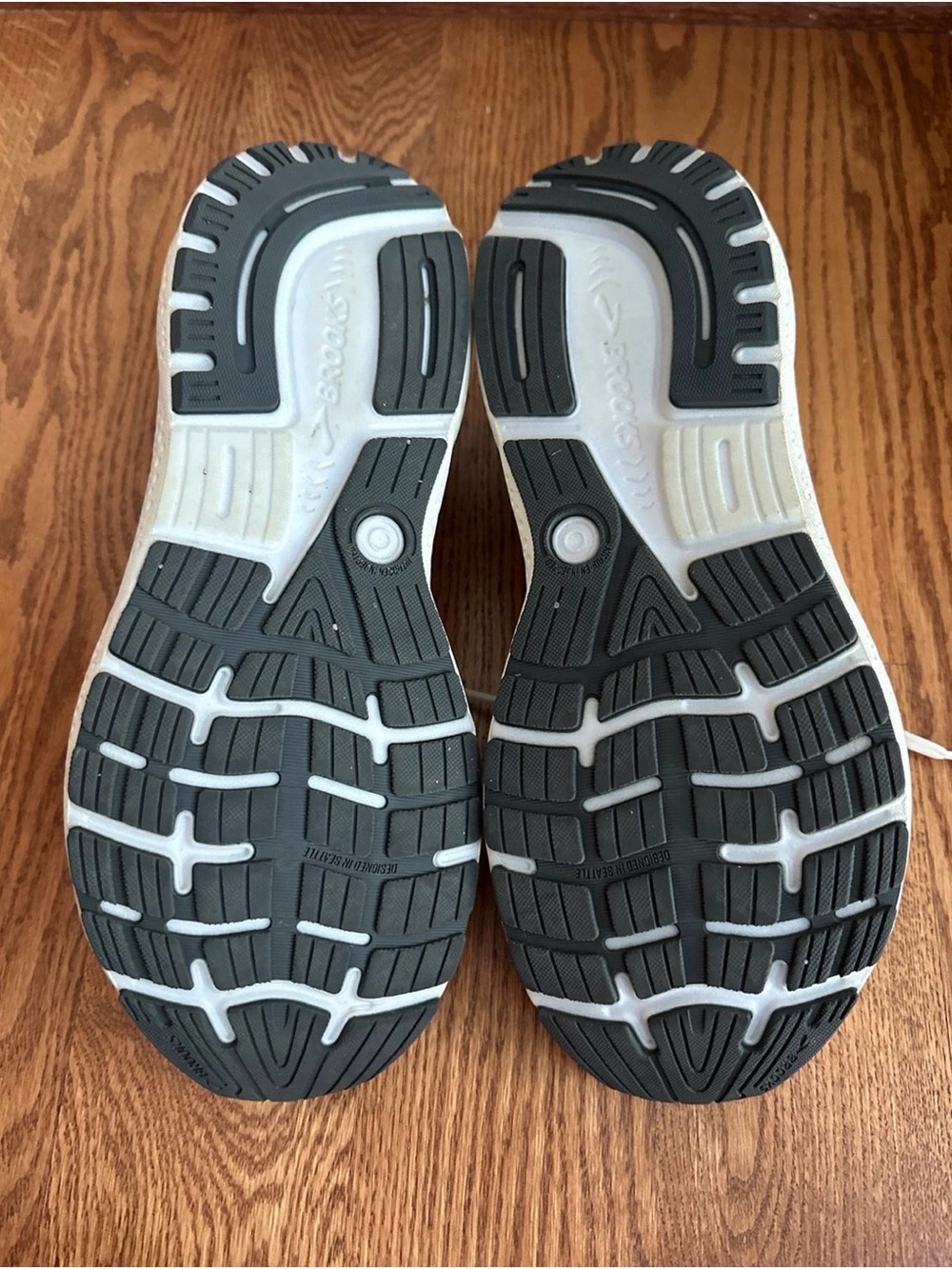 Brooks Ghost 16 Running Shoes Mens 13 Cream - Picture 6 of 8